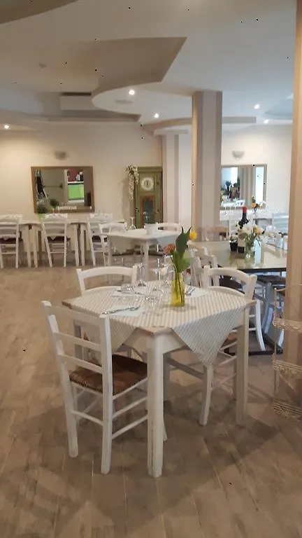 Hotel Helvetia Milano Marittima 3*,  Italien