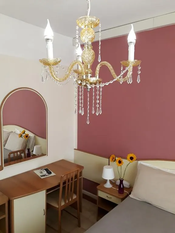 ***  Hotel Helvetia Milano Marittima Italien